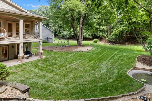 884 Village Brook Court, Ballwin, MO 63021
