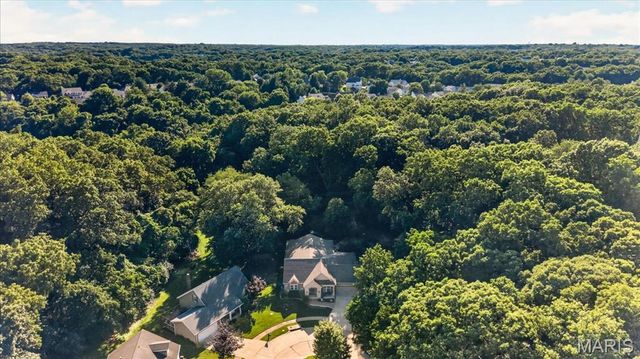 884 Village Brook Court, Ballwin, MO 63021