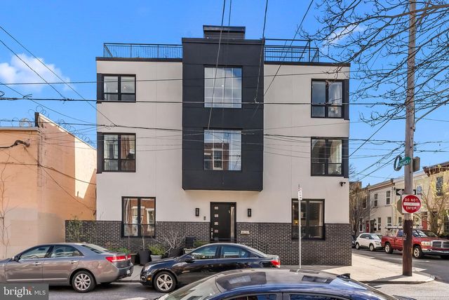 1001 S CHADWICK STREET, Philadelphia, PA 19146