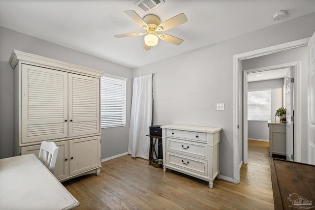 815 Lakewood Rd, Pensacola, FL 32507