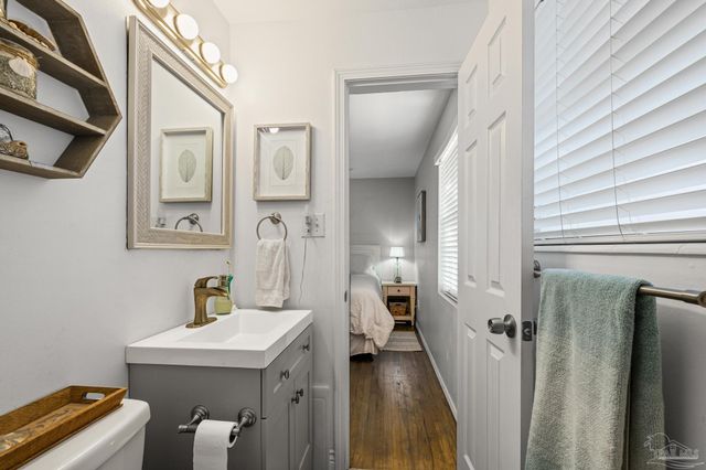 815 Lakewood Rd, Pensacola, FL 32507