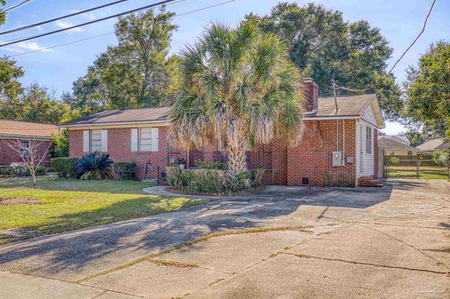 815 Lakewood Rd, Pensacola, FL 32507