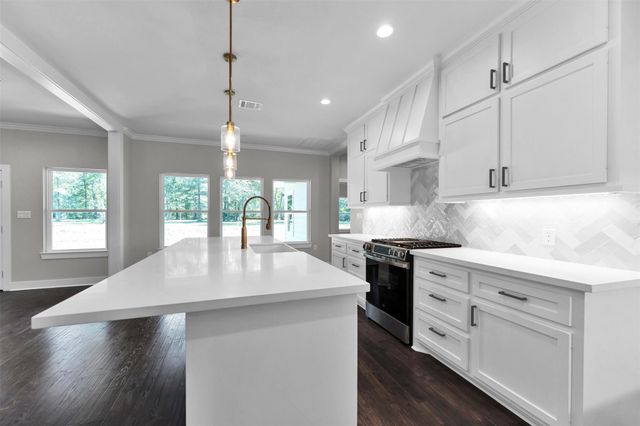 1087 Jones Road, New Waverly, TX 77358