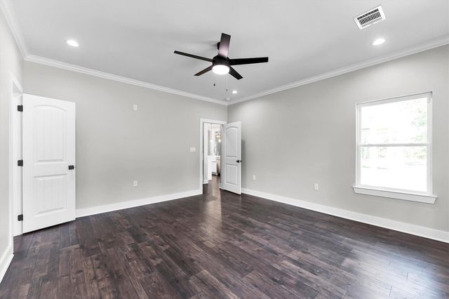 1087 Jones Road, New Waverly, TX 77358