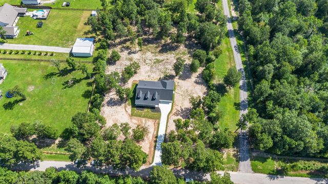 1087 Jones Road, New Waverly, TX 77358