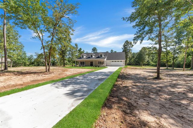 1087 Jones Road, New Waverly, TX 77358
