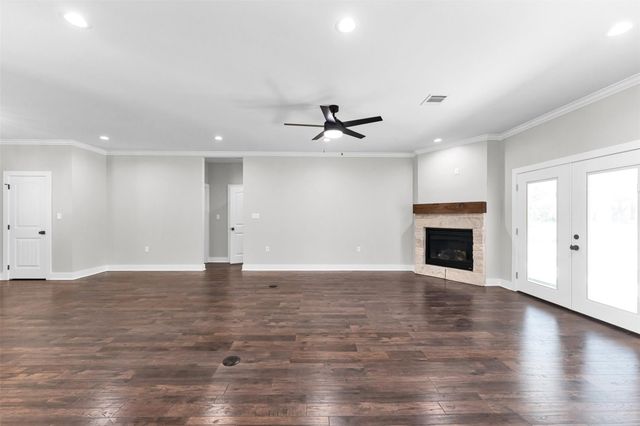 1087 Jones Road, New Waverly, TX 77358