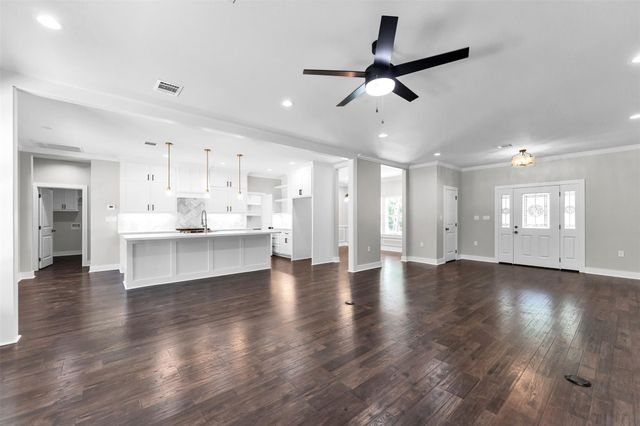 1087 Jones Road, New Waverly, TX 77358