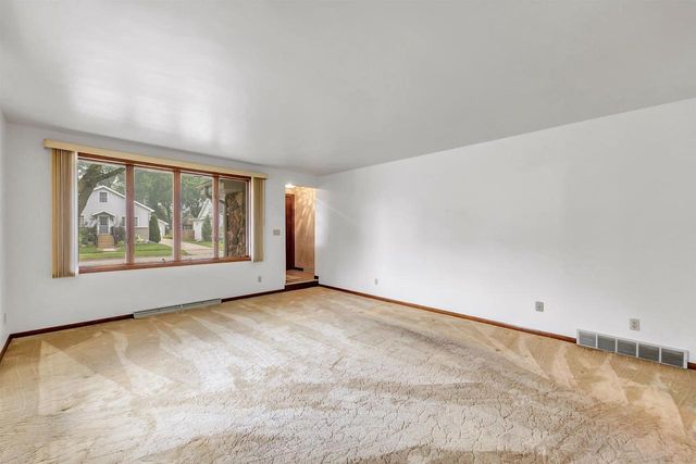 1343 EMILIE STREET, Green Bay, WI 54301
