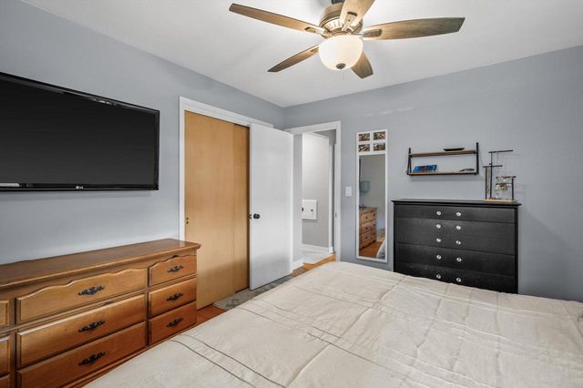 1411 Manitowoc AVENUE, South Milwaukee, WI 53172