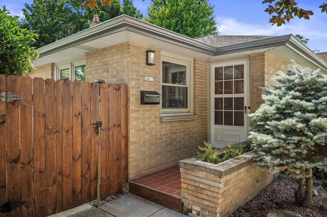 1411 Manitowoc AVENUE, South Milwaukee, WI 53172