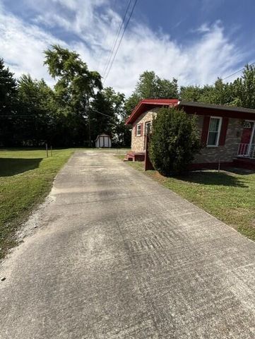 88 Plum Street, Stanton, KY 40380