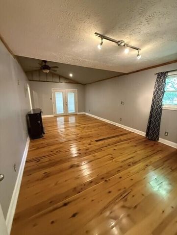 88 Plum Street, Stanton, KY 40380