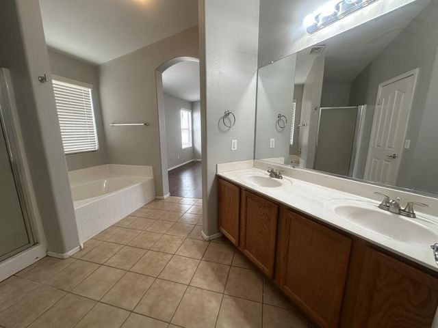 1271 N Fresno Street, Chandler, AZ 85225