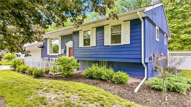 7842 Venice Heights Drive NE, Warren, OH 44484