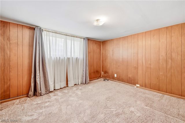7842 Venice Heights Drive NE, Warren, OH 44484