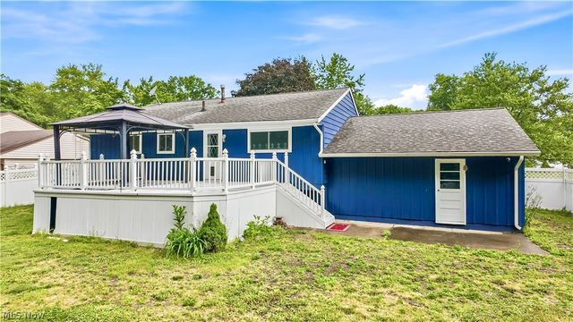 7842 Venice Heights Drive NE, Warren, OH 44484