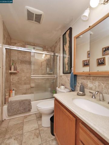 995 Virginia Street, Berkeley, CA 94710