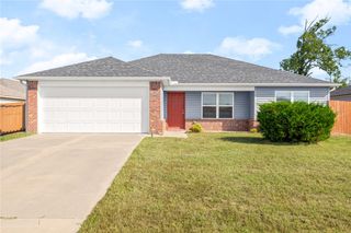 2862 Wyandotte Avenue, Springdale, AR 72764