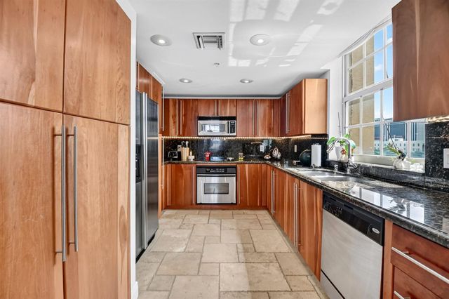 610 Clematis Street 424, West Palm Beach, FL 33401