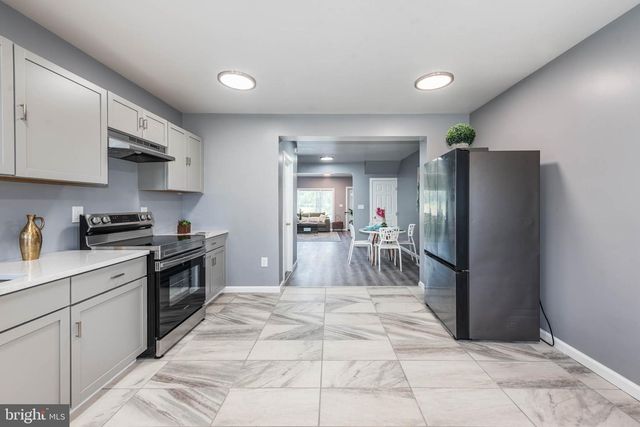 2709 CHESTERFIELD AVE, Baltimore, MD 21213