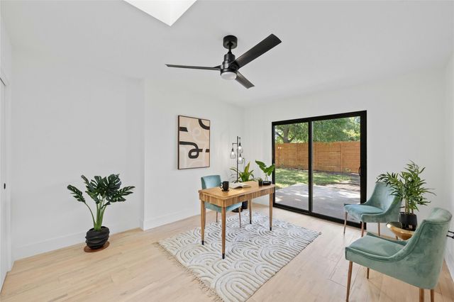 1305 Ridgehaven DR, Austin, TX 78723