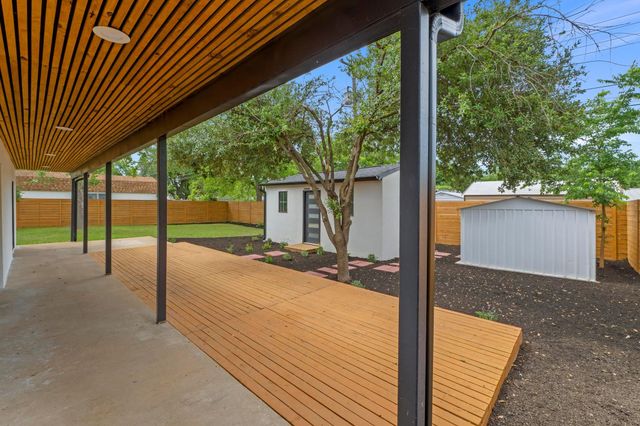 1305 Ridgehaven DR, Austin, TX 78723