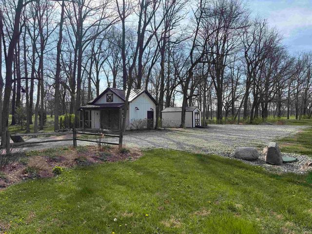 3011 S Whitney Road, Selma, IN 47383