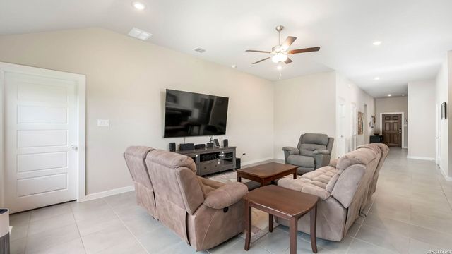 6830 LIME ROCK BLF, San Antonio, TX 78253