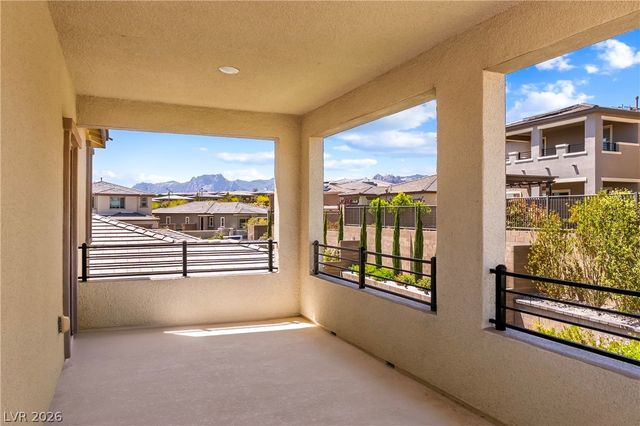 361 Coastal Redwood Street, Las Vegas, NV 89138