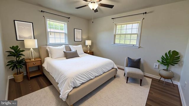13316 HILLENDALE DR, Woodbridge, VA 22193