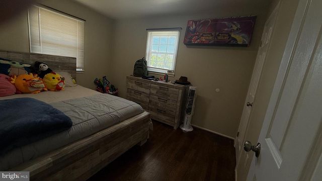 13316 HILLENDALE DR, Woodbridge, VA 22193