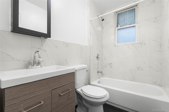 28-32 Van Cortlandt Park Avenue, Yonkers, NY 10705