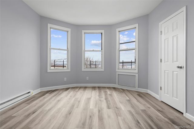 28-32 Van Cortlandt Park Avenue, Yonkers, NY 10705