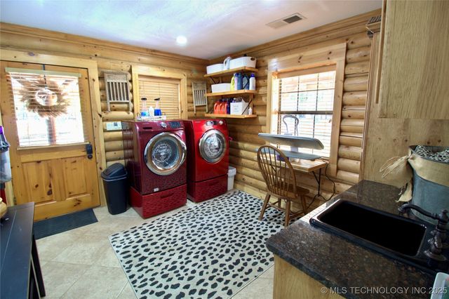 10698 S Childrens Lane, Caddo, OK 74729