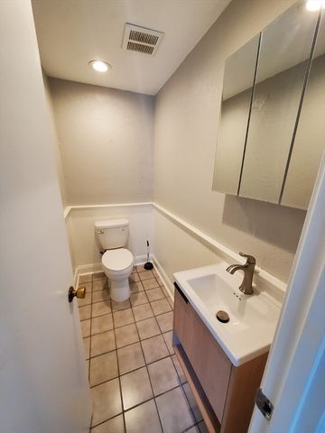 180 Main St 3110, Bridgewater, MA 02324
