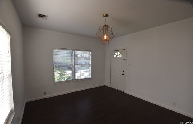 608 W Rosewood, San Antonio, TX 78212