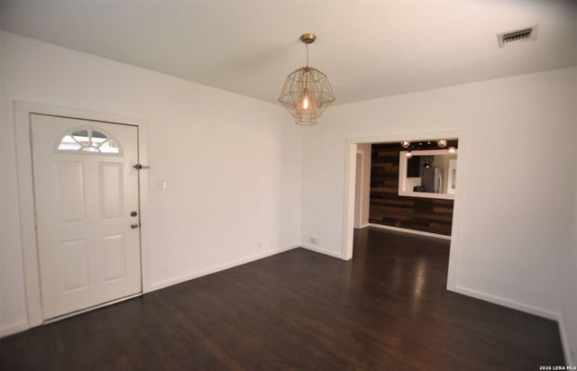 608 W Rosewood, San Antonio, TX 78212