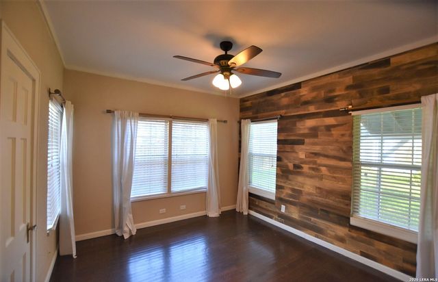 608 W Rosewood, San Antonio, TX 78212