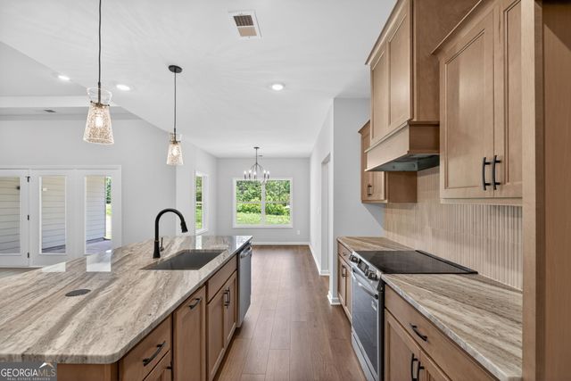 3511 S 16 Highway, Carrollton, GA 30116