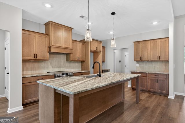 3511 S 16 Highway, Carrollton, GA 30116