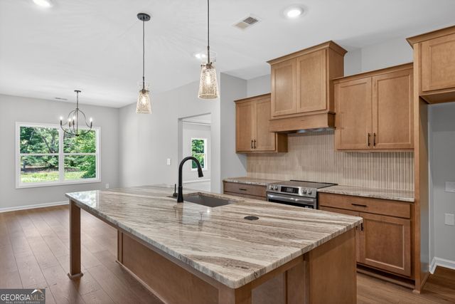 3511 S 16 Highway, Carrollton, GA 30116