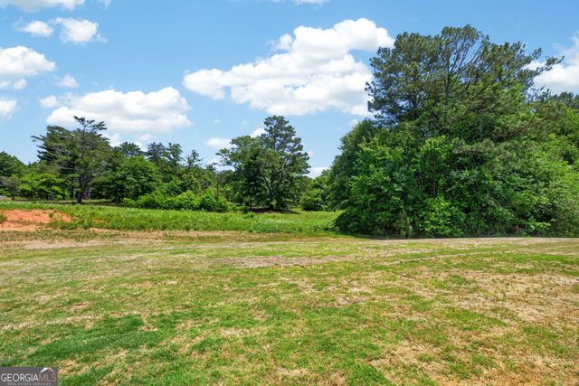 3511 S 16 Highway, Carrollton, GA 30116