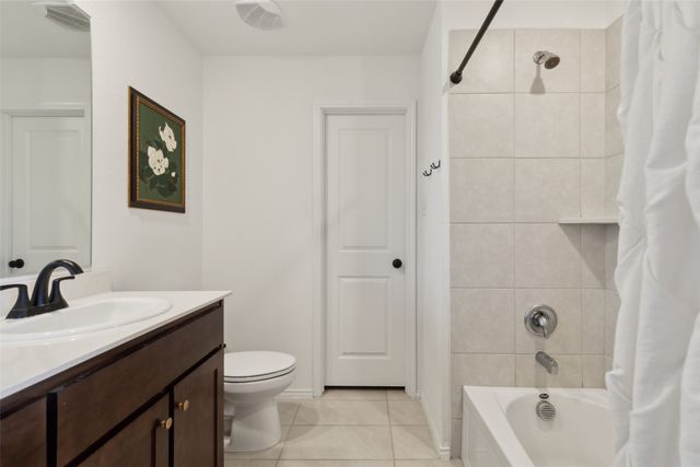 7029 Adderly Road, Pilot Point, TX 76258