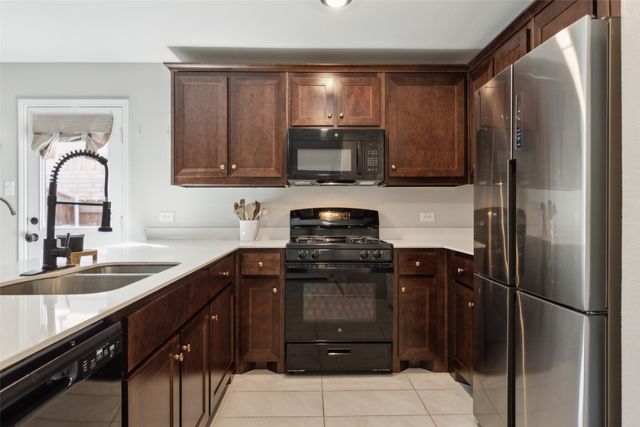 7029 Adderly Road, Pilot Point, TX 76258