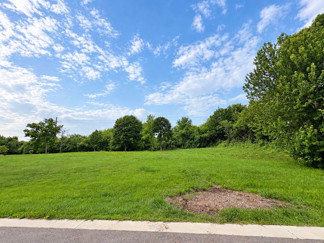 45 Squire Road, Hawthorn Woods, IL 60047