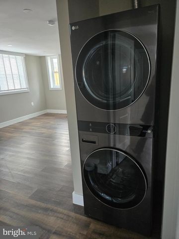 8422 WOODLAWN ST, Alexandria, VA 22309