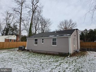 8422 WOODLAWN ST, Alexandria, VA 22309