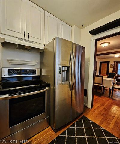 1208 Emmons Avenue, Birmingham, MI 48009