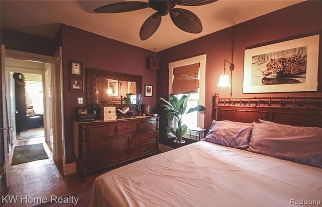 1208 Emmons Avenue, Birmingham, MI 48009